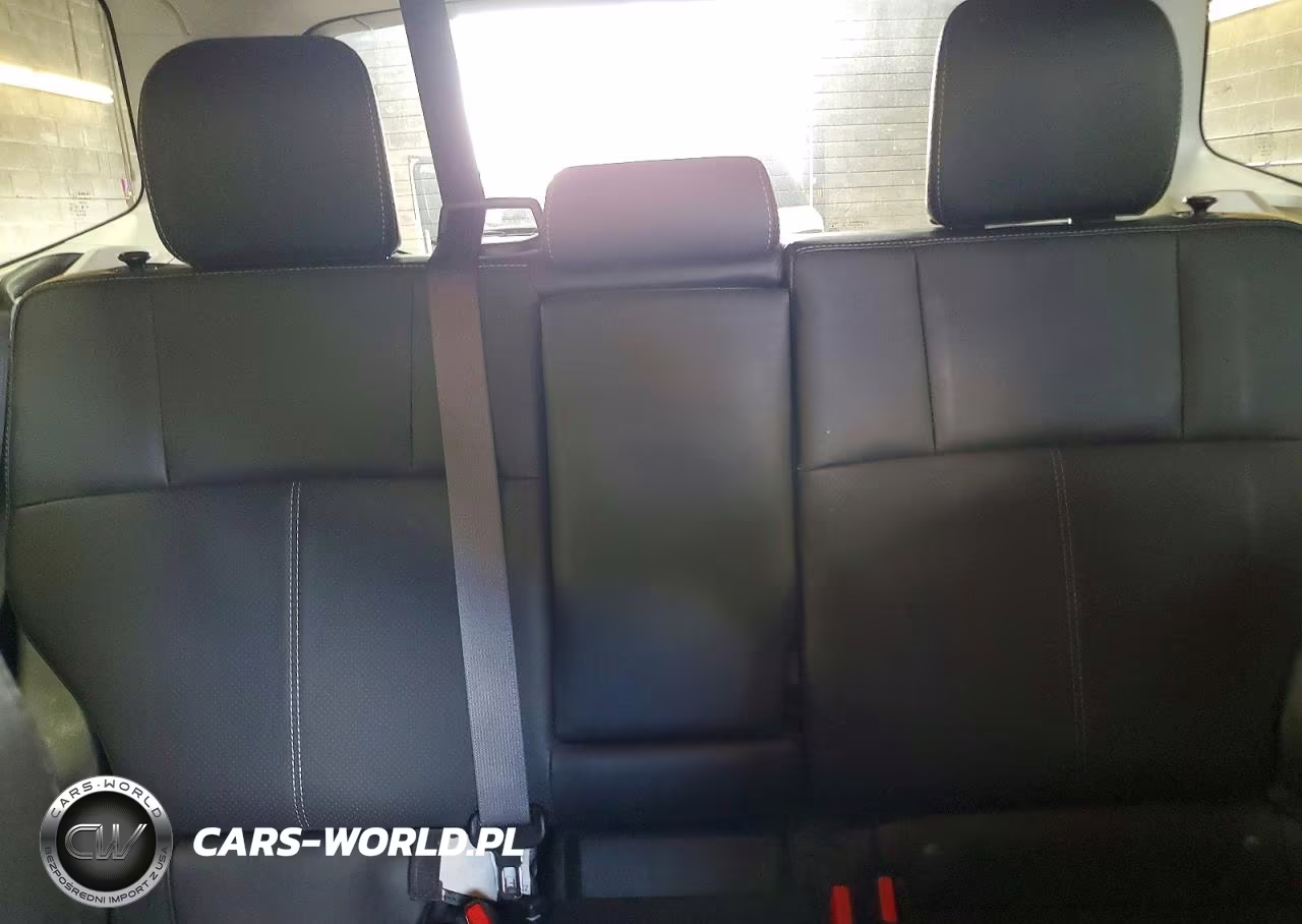 2018 Subaru Forester 2.5I Touring VIN:JF2SJAWC1JH440410 - 10