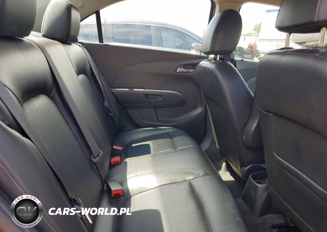 2017 Chevrolet Sonic Premier VIN:1G1JF5SB6H4110899 - 10