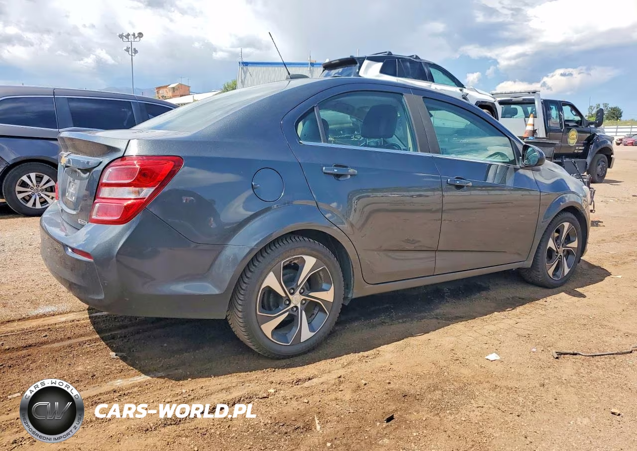2017 Chevrolet Sonic Premier VIN:1G1JF5SB6H4110899 - 3