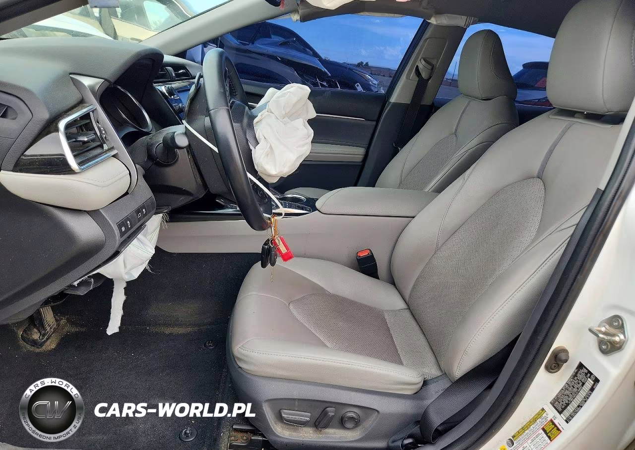 2018 Toyota Camry Xse VIN:4T1B61HK8JU148857 - 7