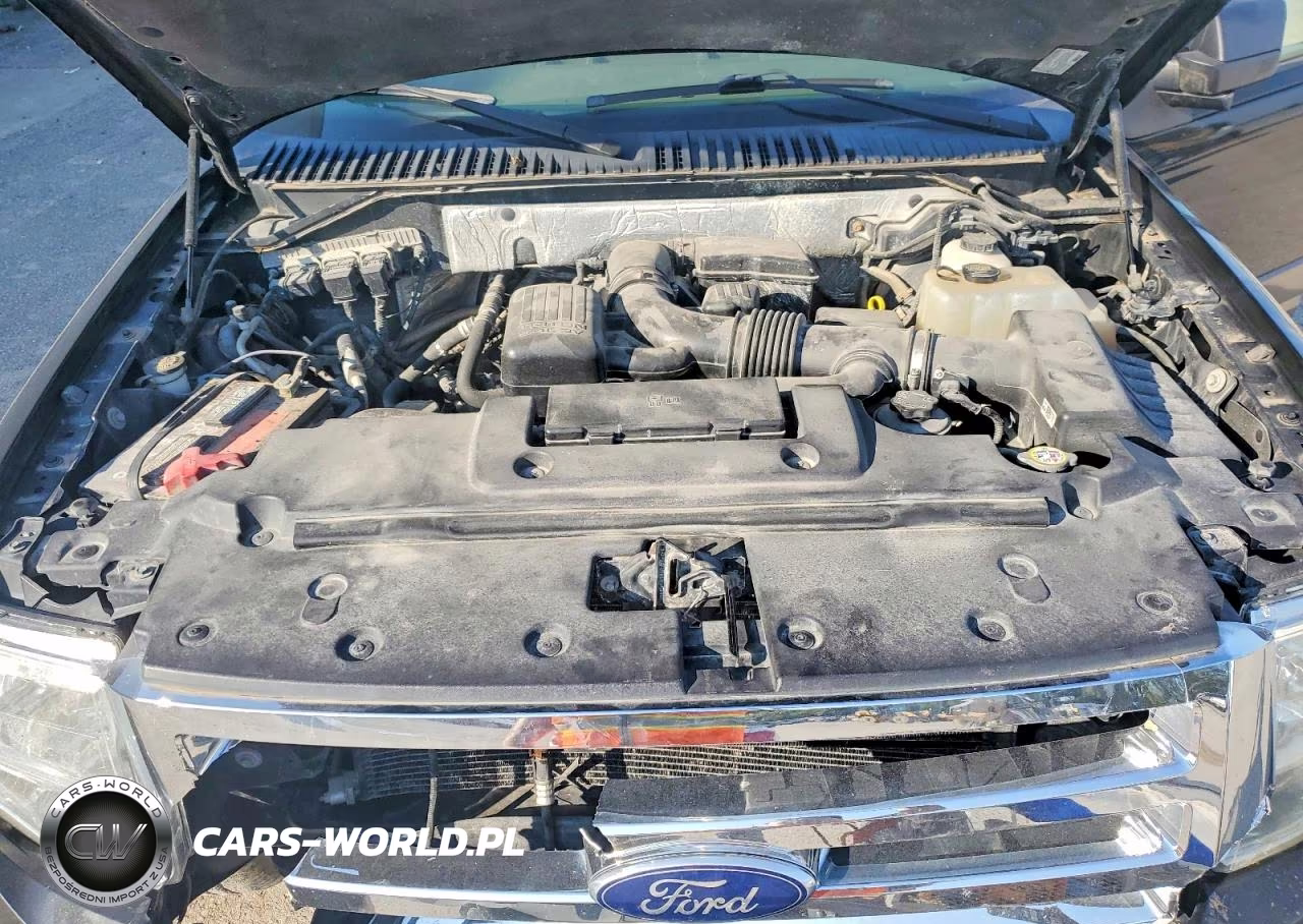 2013 Ford Expedition Xlt VIN:1FMJU1J50DEF37075 - 12