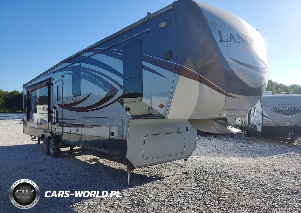 2015 Heartland Landmark Camper