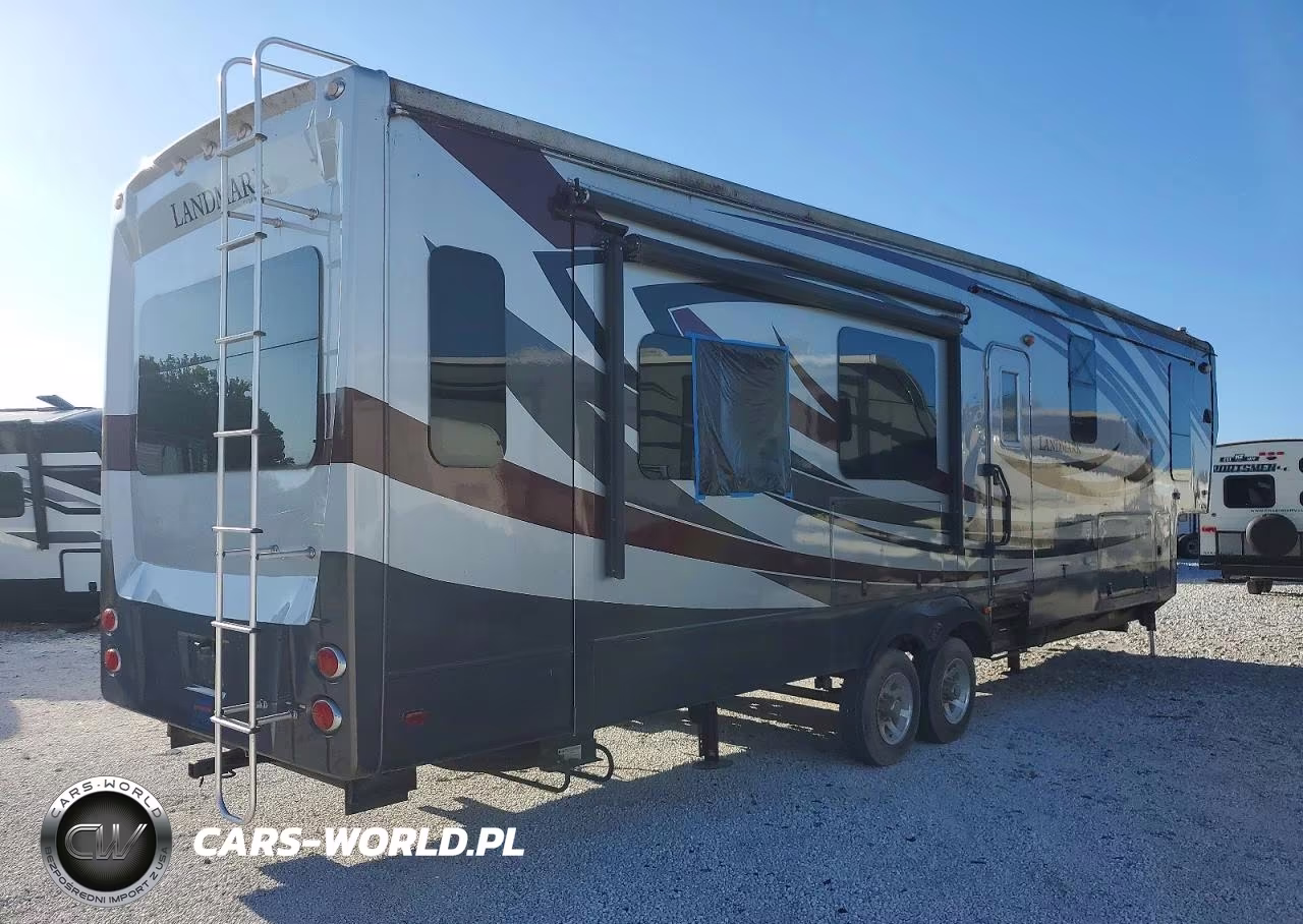 2015 Heartland Landmark Camper VIN:5SFBG3829FE284362 - 4