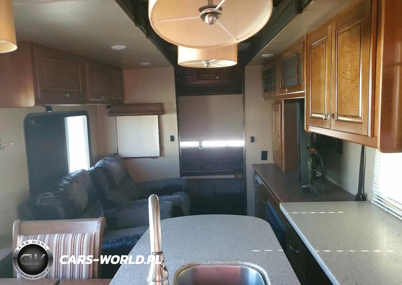 2015 Heartland Landmark Camper VIN:5SFBG3829FE284362 - 6