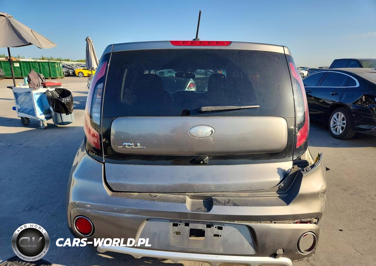 2018 Kia Soul VIN:KNDJP3A55J7573965 - 6