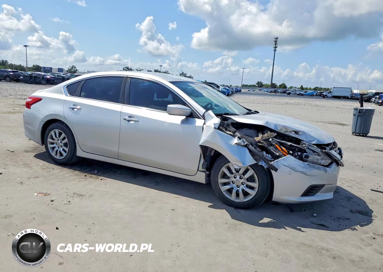 2016 Nissan Altima 2.5 S VIN:1N4AL3AP1GC137410 - 4