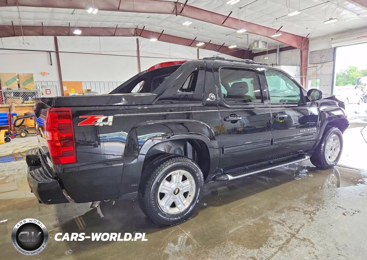 2013 Chevrolet Avalanche Lt VIN:3GNTKFE79DG377497 - 3