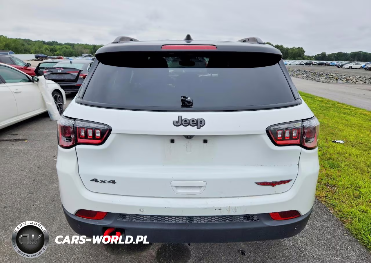 2025 Jeep Compass Trailhawk VIN:3C4NJDDN0ST584017 - 6