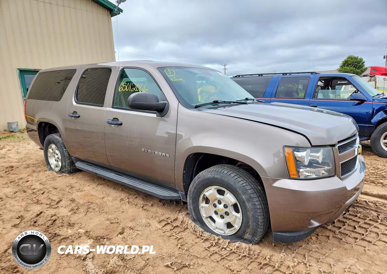 2013 Chevrolet Suburban K1500 VIN:1GNSK5E75DR277211 - 4