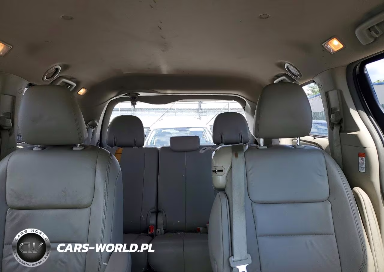 2015 Toyota Sienna Xle 8-Passenger VIN:5TDYK3DC8FS629143 - 10