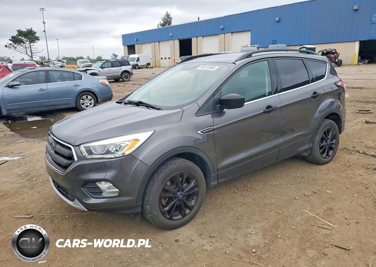 2017 Ford Escape Se VIN:1FMCU9GD9HUC47886 - 1