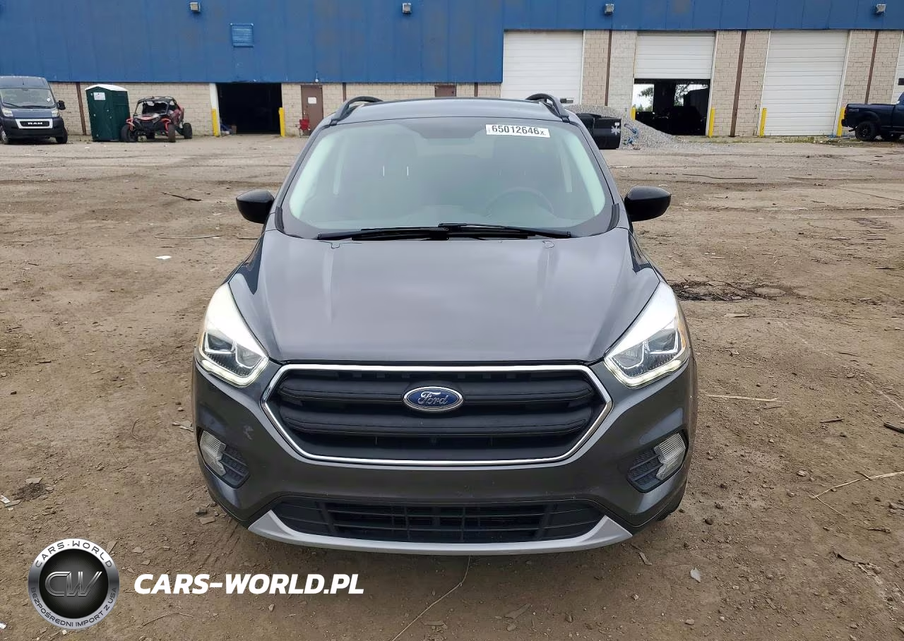 2017 Ford Escape Se VIN:1FMCU9GD9HUC47886 - 5