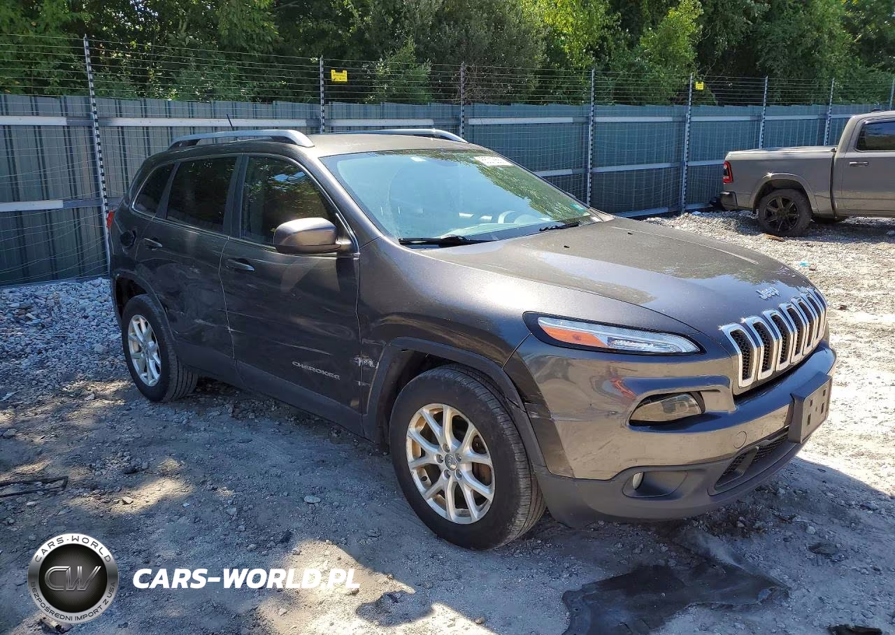 2015 Jeep Cherokee Latitude VIN:1C4PJMCB0FW557481 - 4