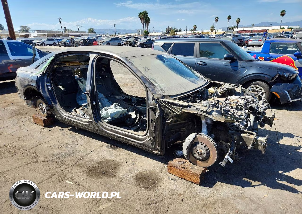 2024 Audi A8 L VIN:WAULDAF83RN003850 - 4