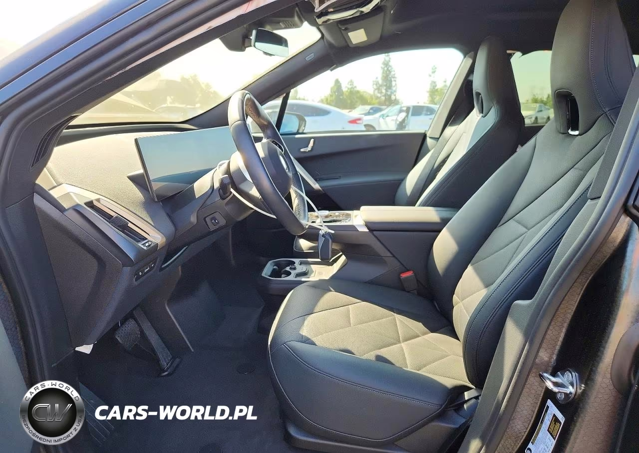 2024 BMW Ix xDrive50 VIN:WB523CF03RCR52765 - 7