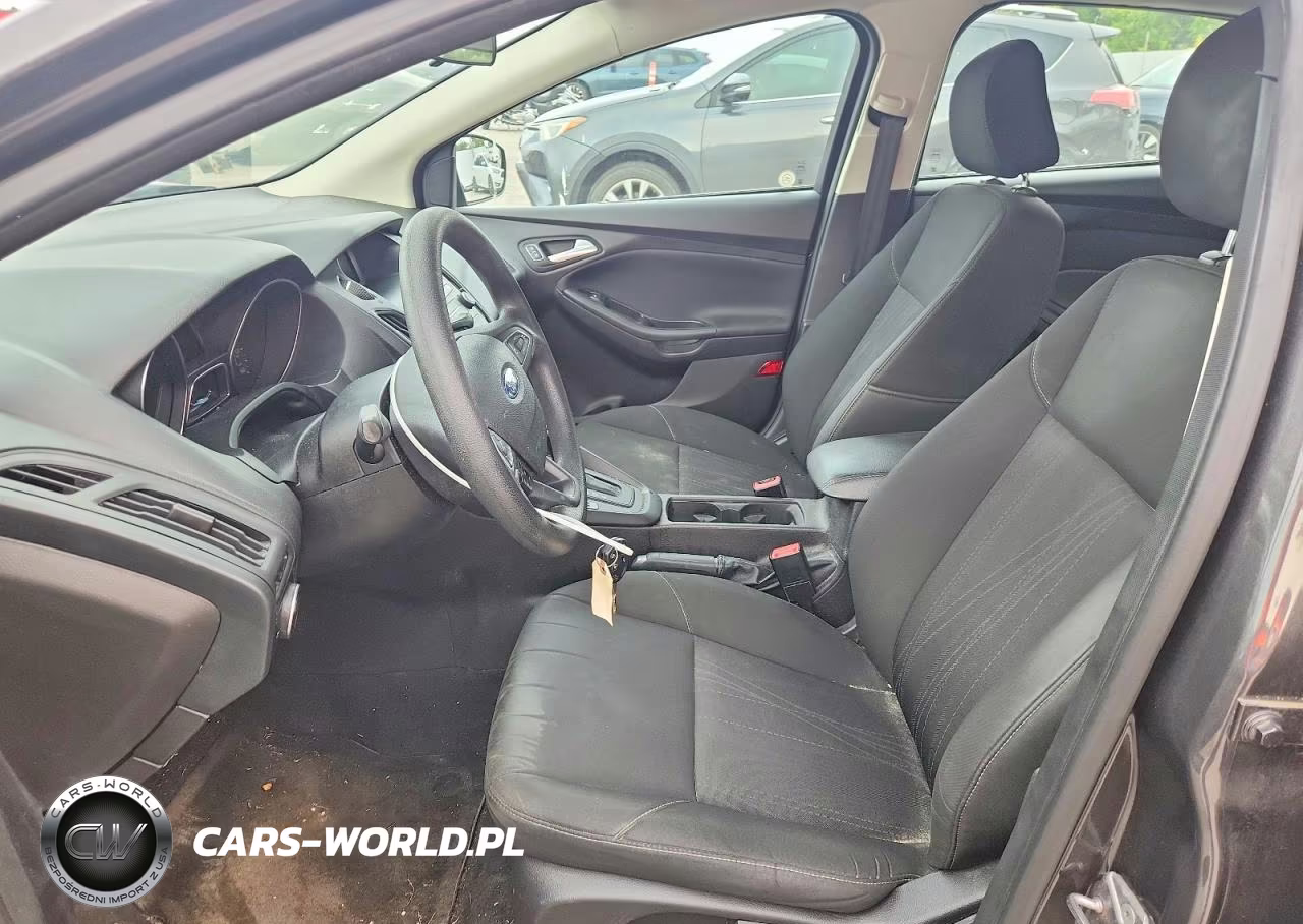 2016 Ford Focus Se VIN:1FADP3K27GL215791 - 7