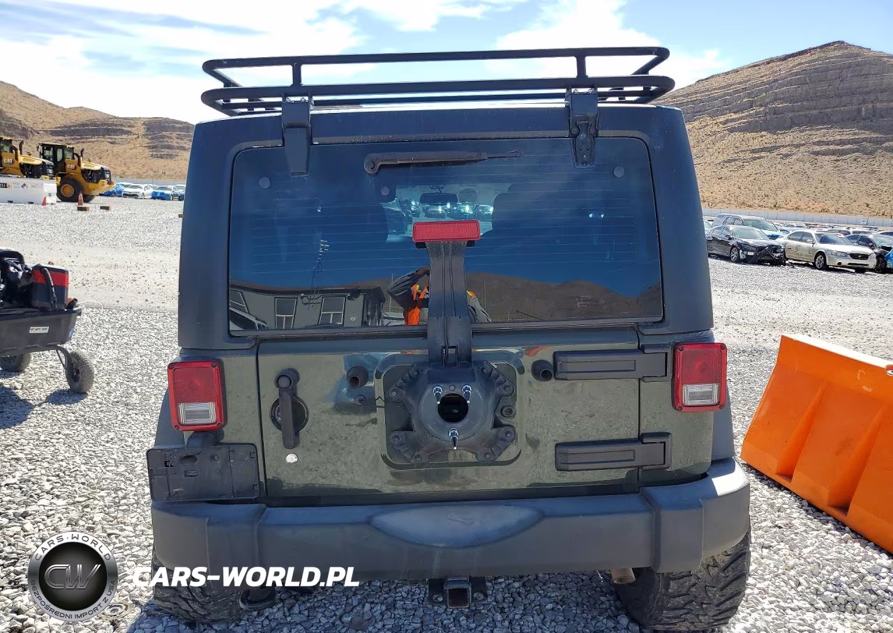 2016 Jeep Wrangler Unlimited Sport VIN:1C4BJWKG5GL156871 - 6