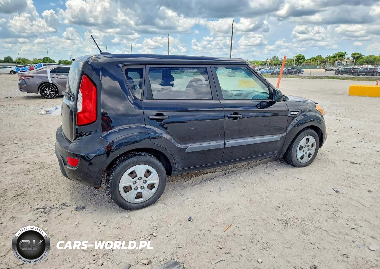 2012 Kia Soul Base VIN:KNDJT2A57C7477196 - 3
