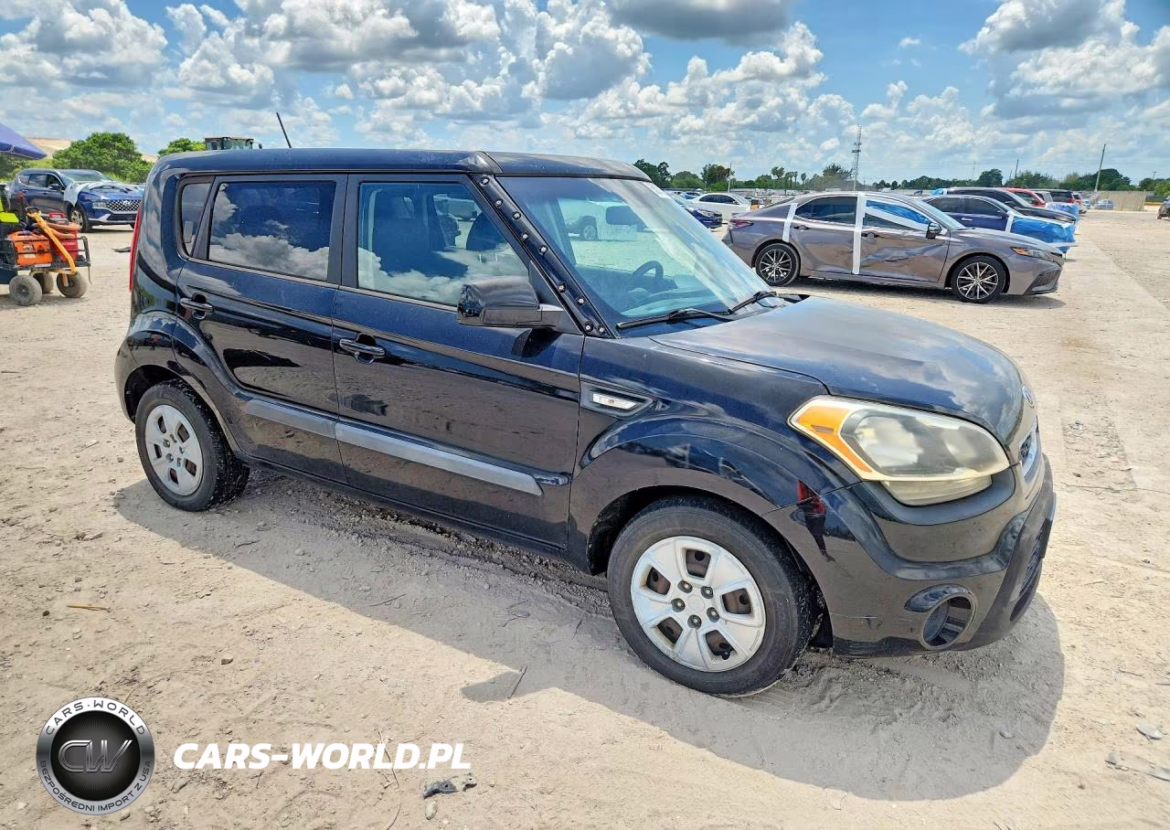 2012 Kia Soul Base VIN:KNDJT2A57C7477196 - 4