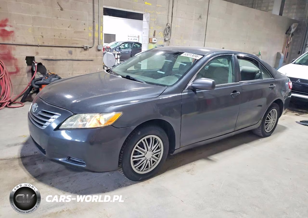 2008 Toyota Camry Le – zdjęcie 1 z 13