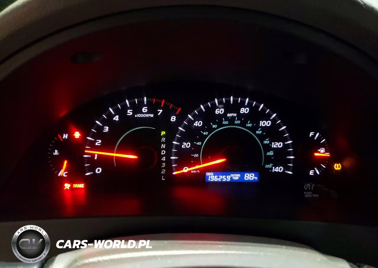 2008 Toyota Camry Le VIN:4T4BE46K38R018301 - 9