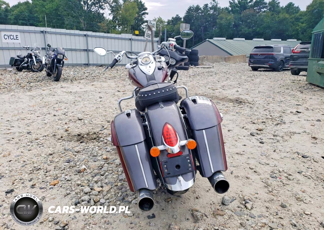 2017 Indian Motorcycle Co. Springfield VIN:56KTHAAA6H3350112 - 4