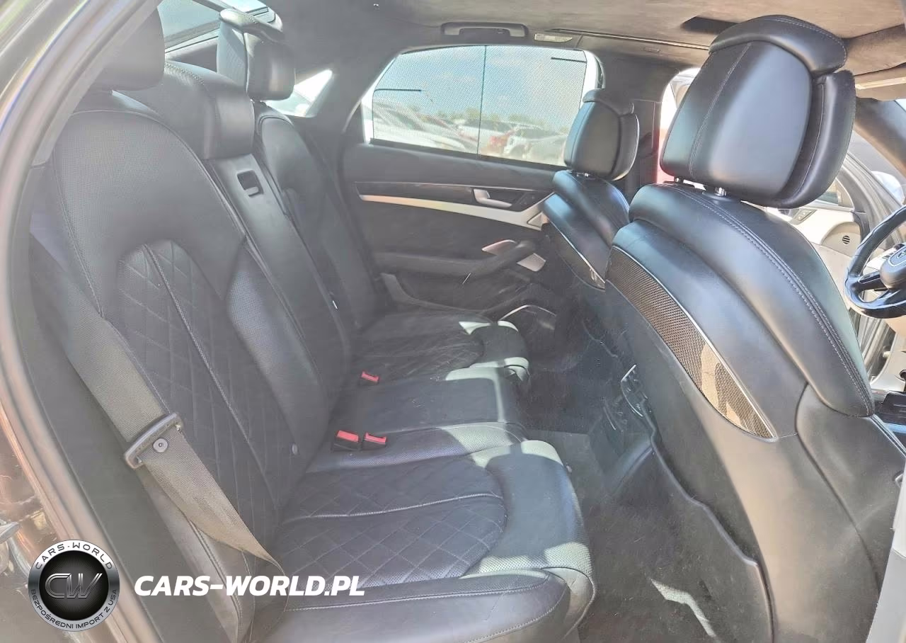 2014 Audi S8 Quattro VIN:WAUD2AFD2EN005686 - 10