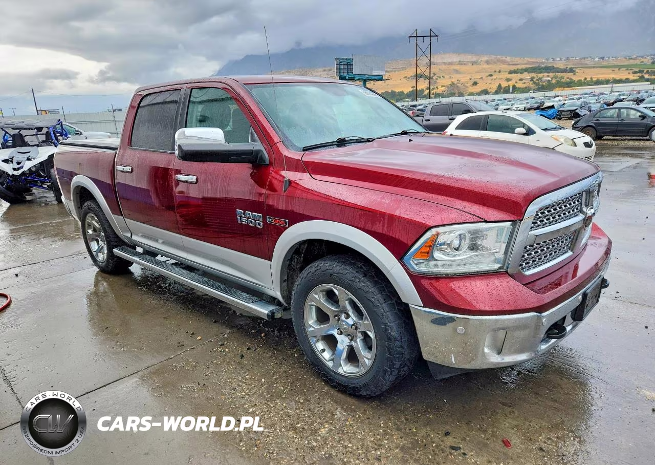 2018 Ram 1500 Laramie VIN:1C6RR7NM7JS292468 - 4