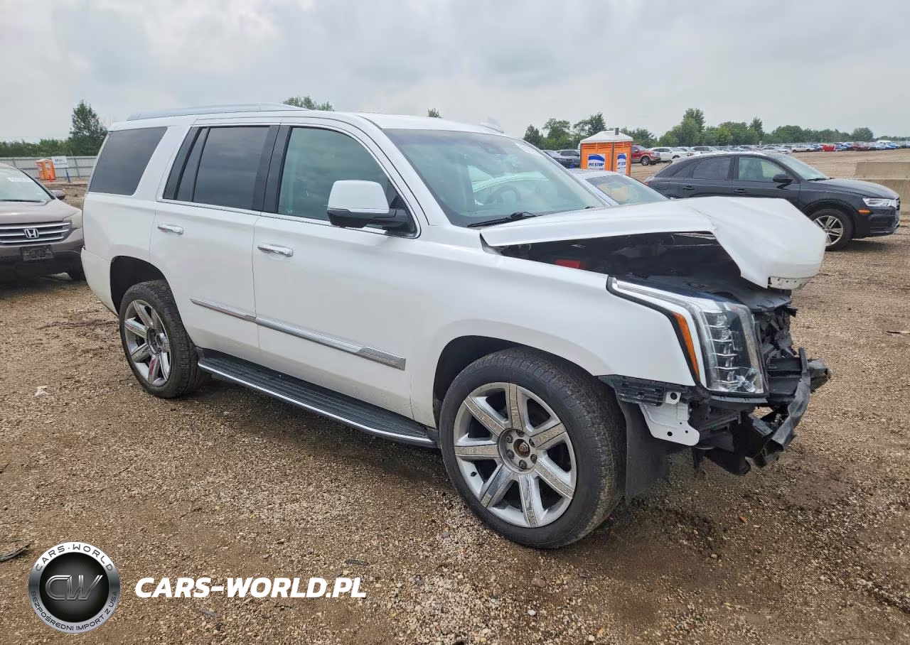 2018 Cadillac Escalade Luxury VIN:1GYS4BKJ0JR204318 - 4