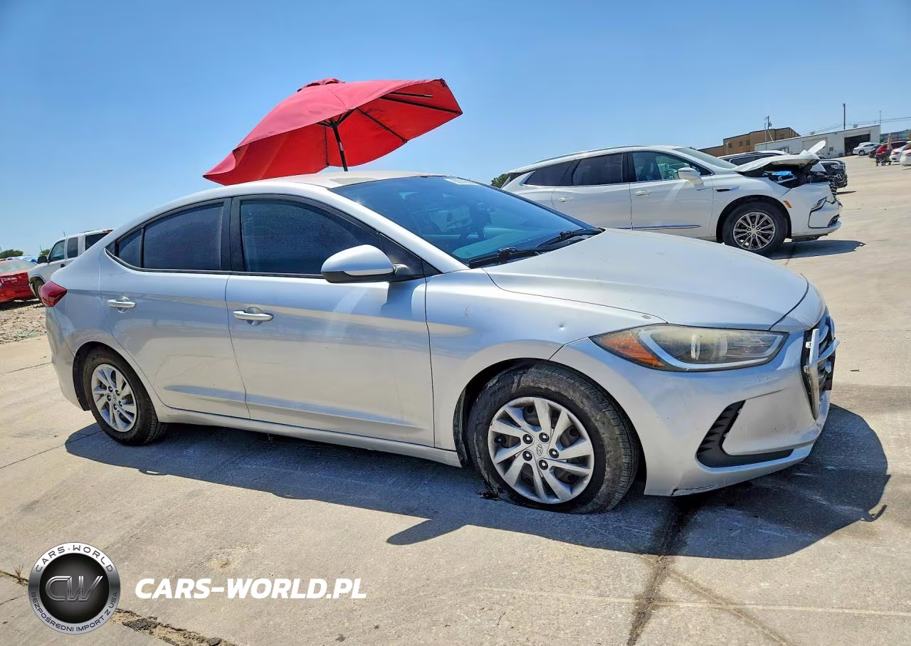 2018 Hyundai Elantra Se VIN:5NPD74LF8JH277200 - 4