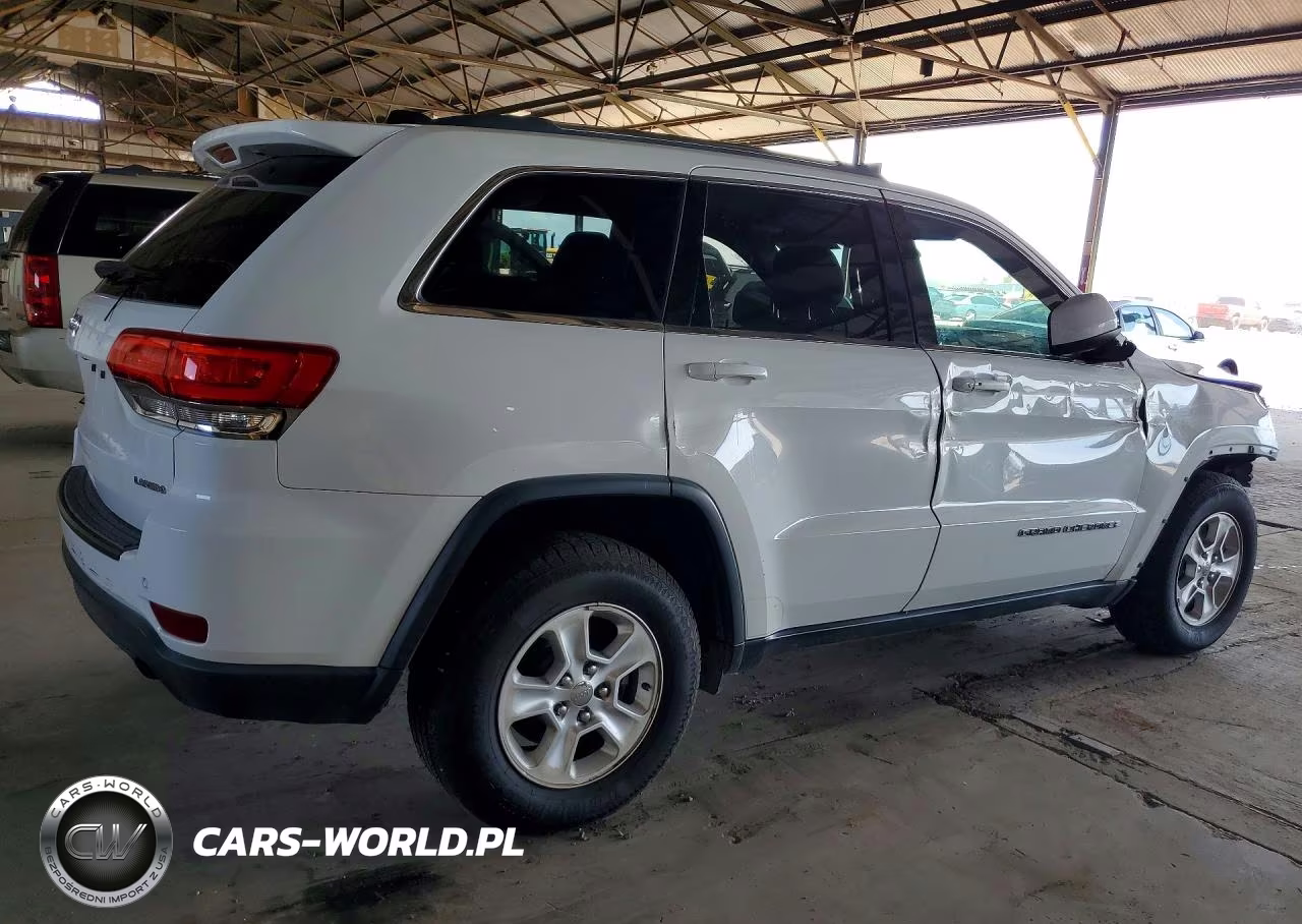 2017 Jeep Grand Cherokee Laredo VIN:1C4RJEAG0HC789001 - 3