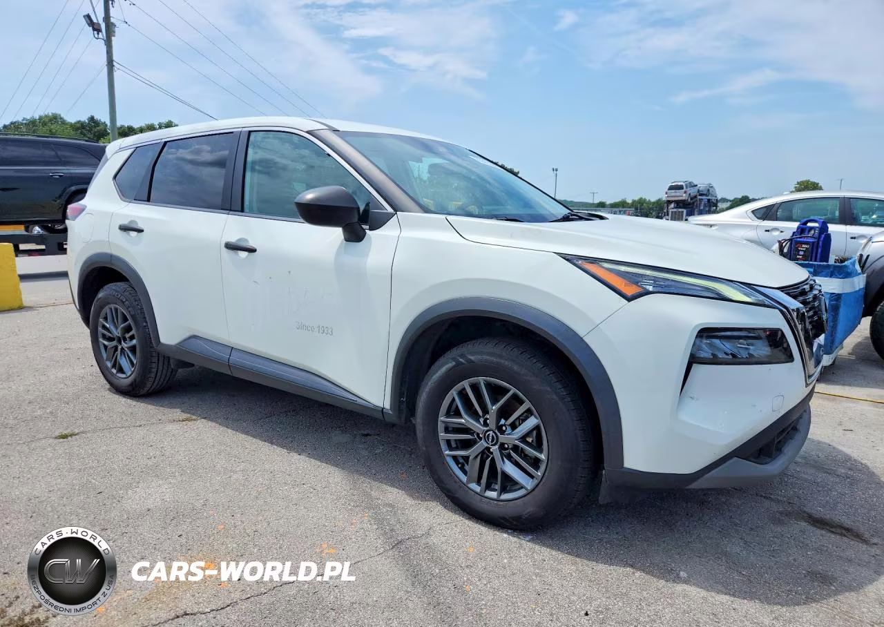 2023 Nissan Rogue S VIN:5N1BT3AAXPC823032 - 4
