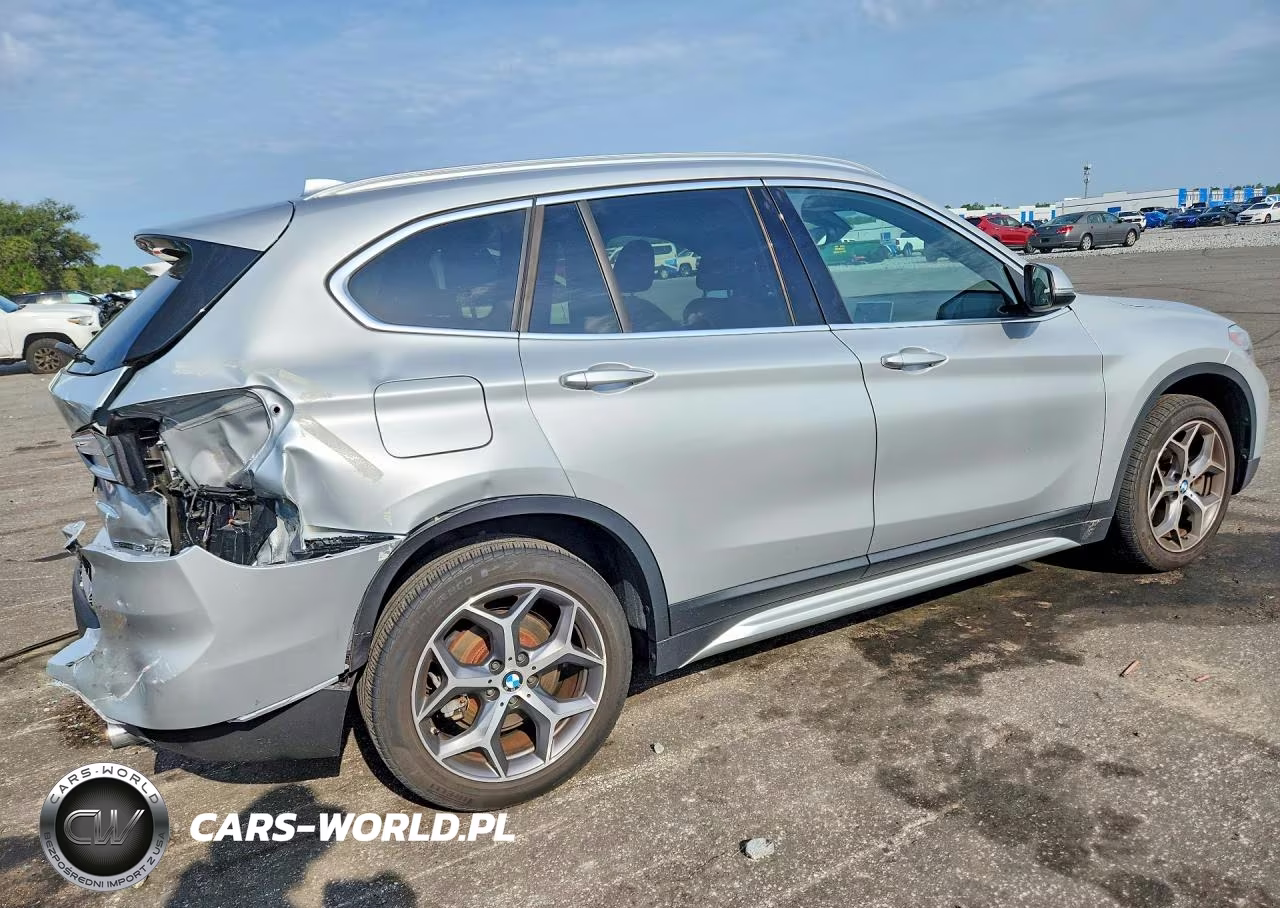2018 BMW X1 Sdrive28I VIN:WBXHU7C30J5L06211 - 3
