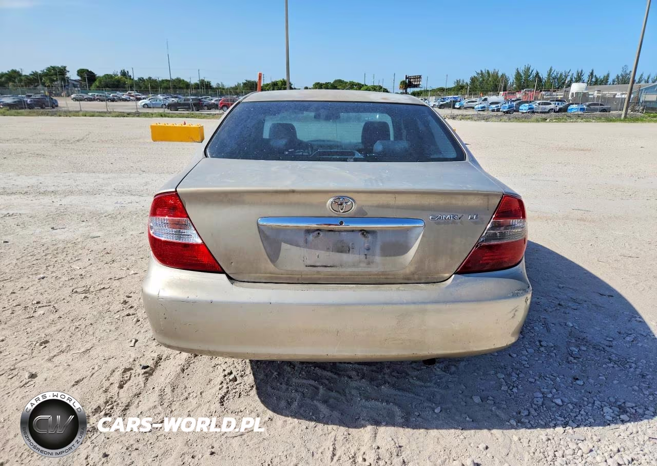 2004 Toyota Camry Xle VIN:4T1BE32KX4U260670 - 6