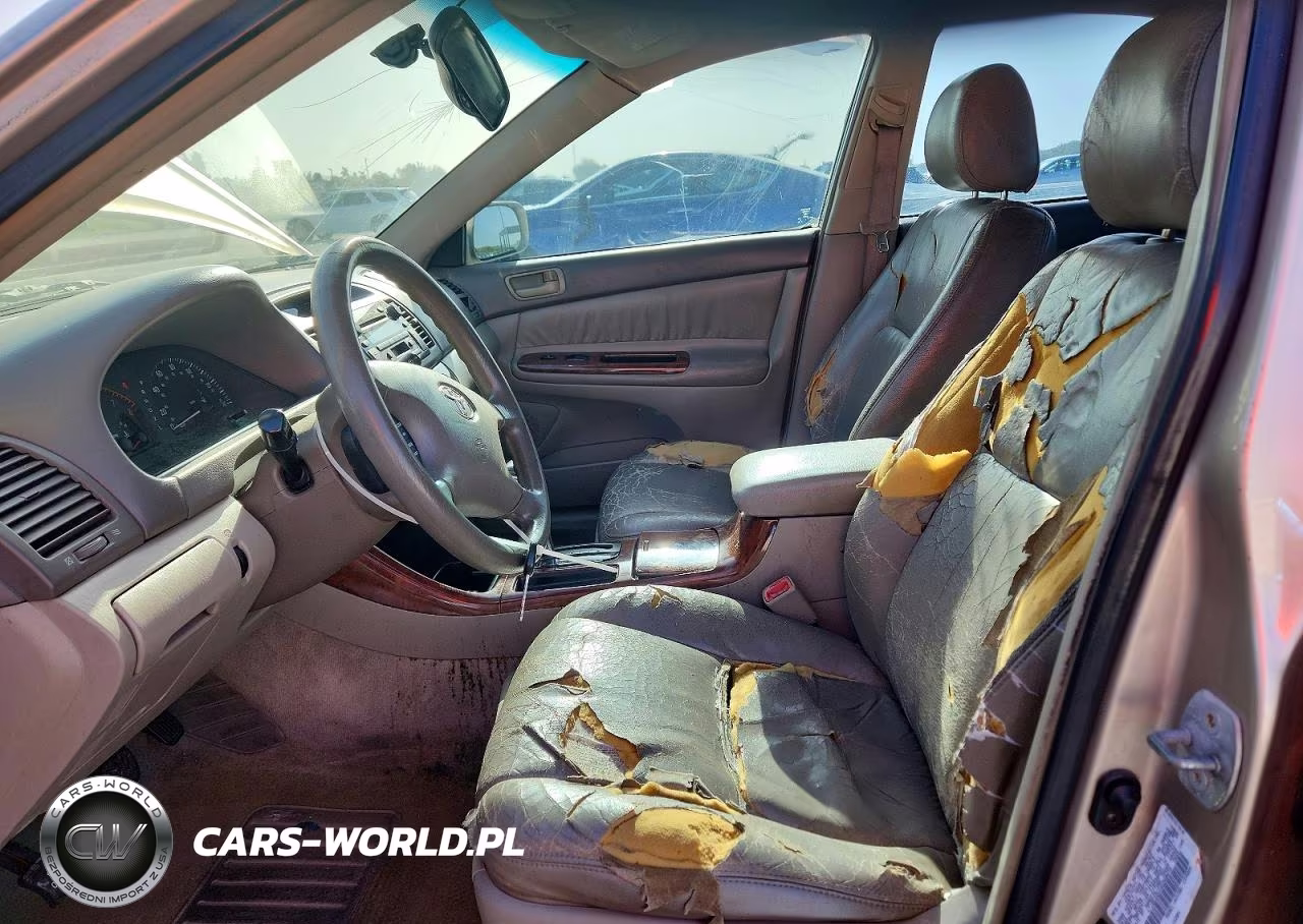 2004 Toyota Camry Xle VIN:4T1BE32KX4U260670 - 7