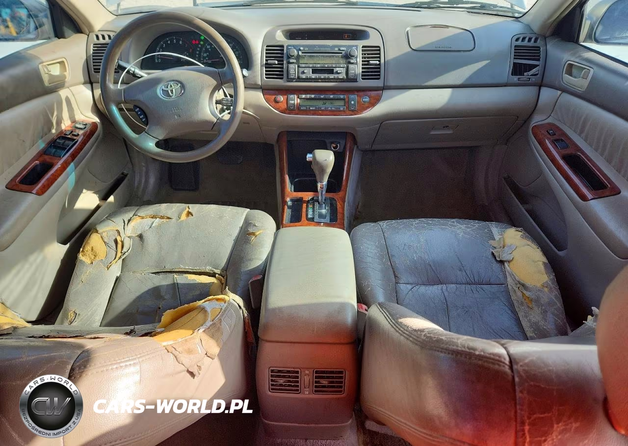 2004 Toyota Camry Xle VIN:4T1BE32KX4U260670 - 8