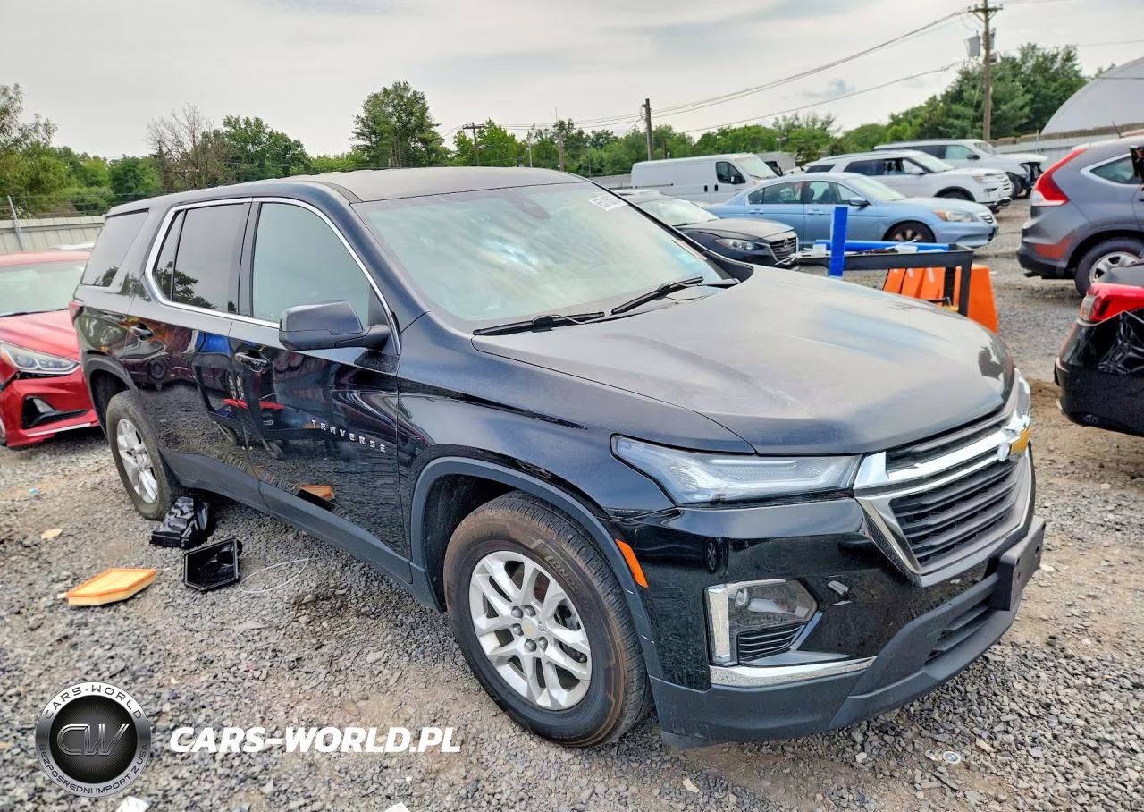 2022 Chevrolet Traverse Ls VIN:1GNERFKW2NJ144299 - 4