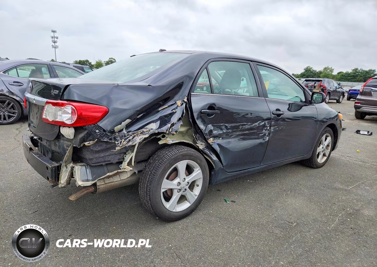 2013 Toyota Corolla Le VIN:2T1BU4EE0DC015392 - 3