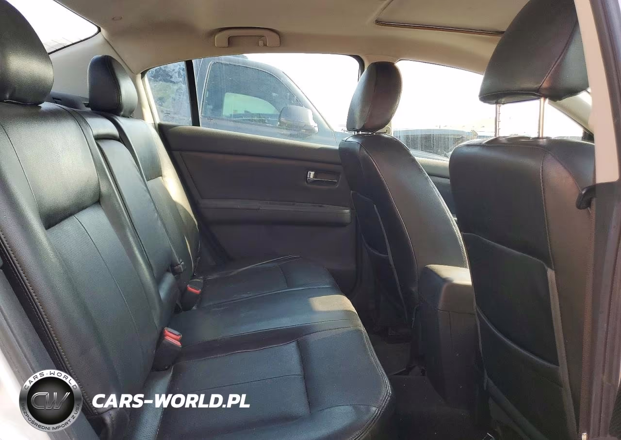 2010 Nissan Sentra 2.0 VIN:3N1AB6AP5AL715862 - 10