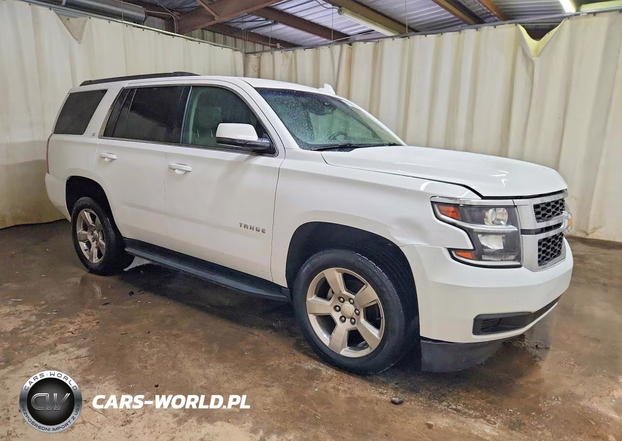 2017 Chevrolet Tahoe C1500 Lt VIN:1GNSCBKC5HR328970 - 4