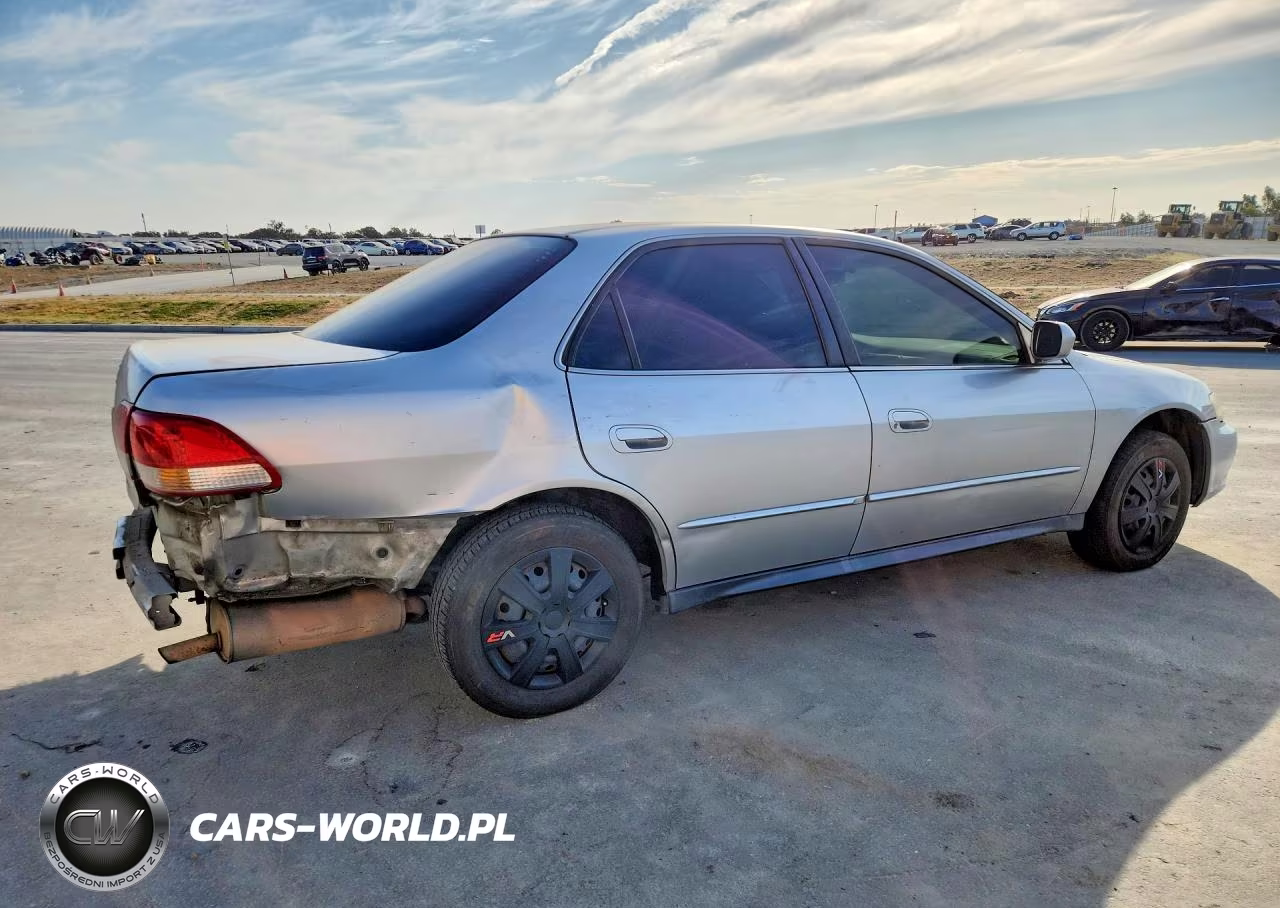 2002 Honda Accord Lx VIN:JHMCG665X2C014809 - 3