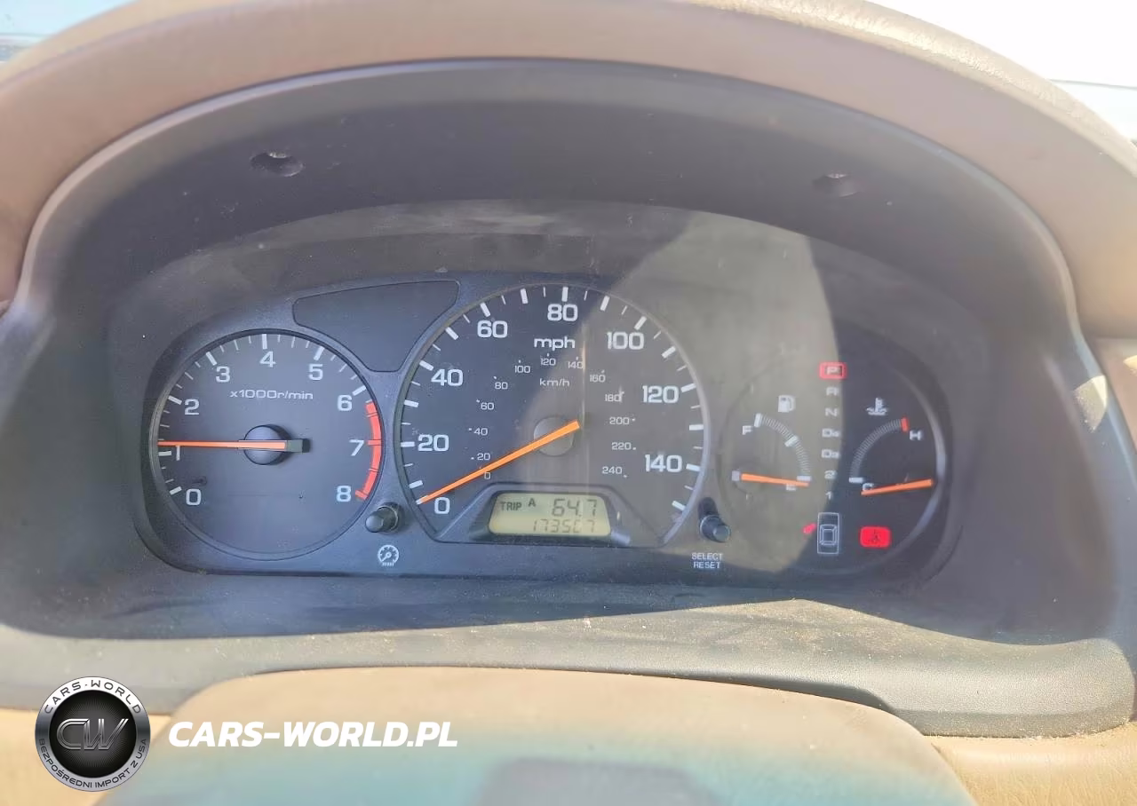 1998 Honda Accord Lx VIN:1HGCG5645WA256106 - 9
