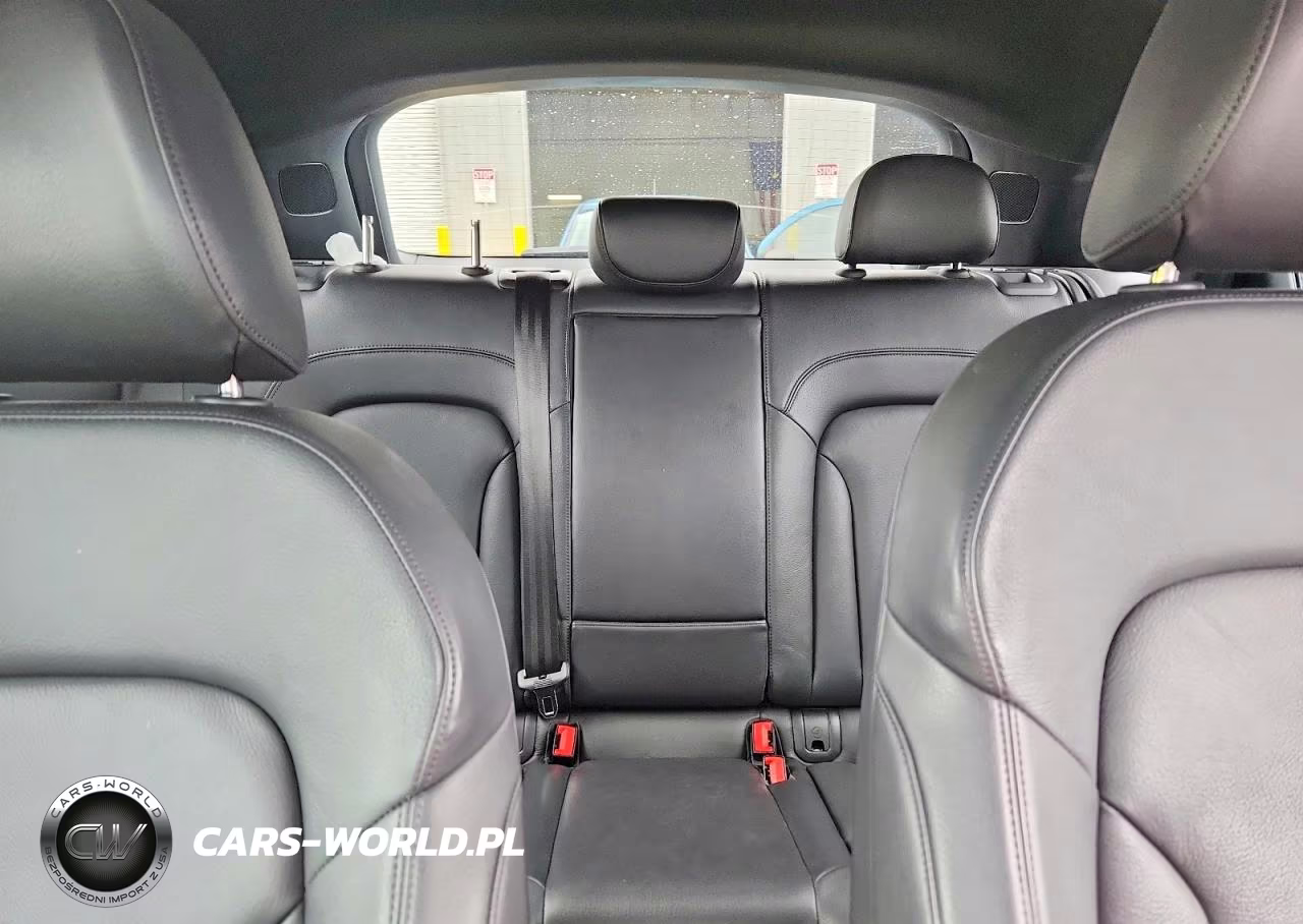 2018 Audi Q3 Premium Plus VIN:WA1JCCFS3JR016397 - 10