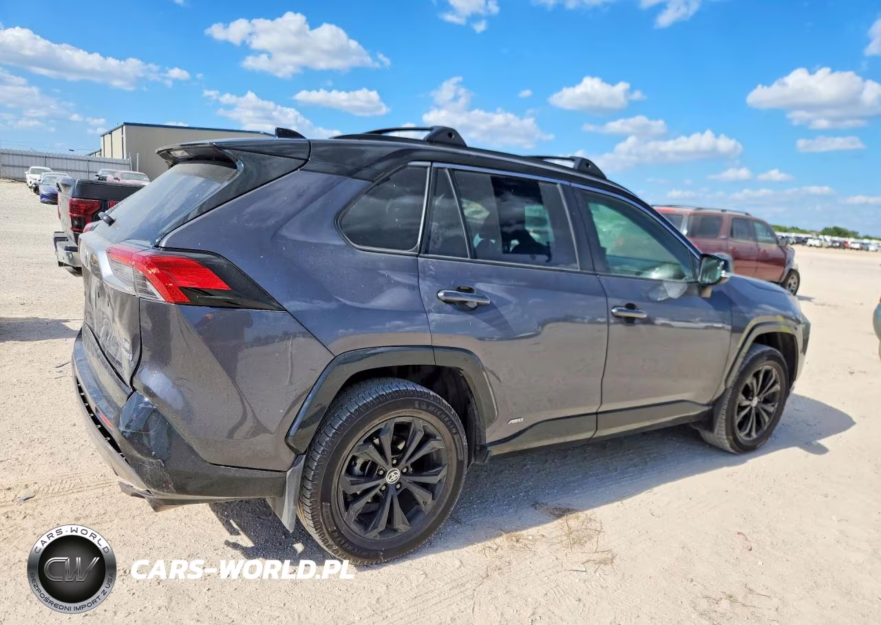 2023 Toyota Rav4 Xse VIN:JTME6RFV6PJ034394 - 3