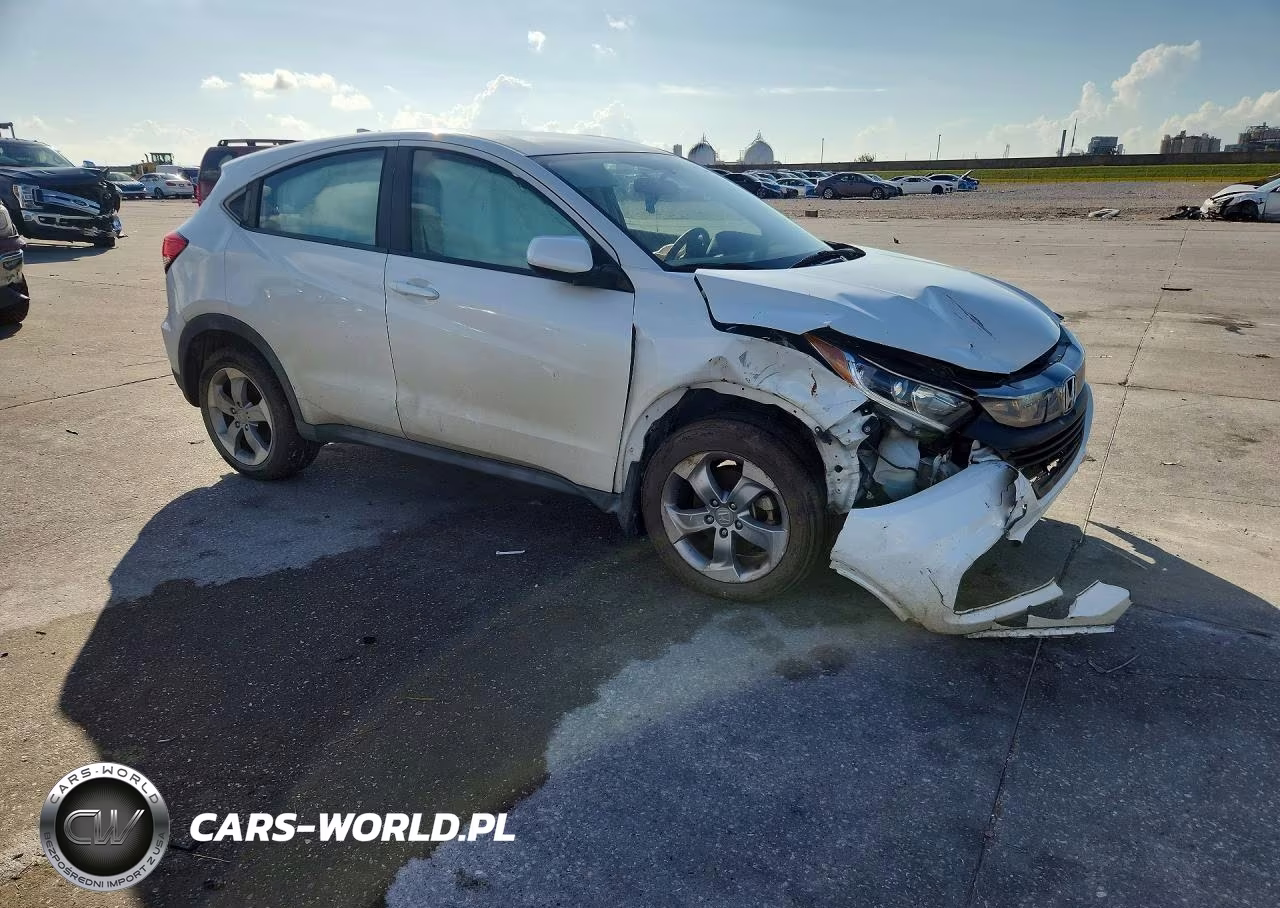 2019 Honda Hr-V Lx VIN:3CZRU5H38KM720843 - 4