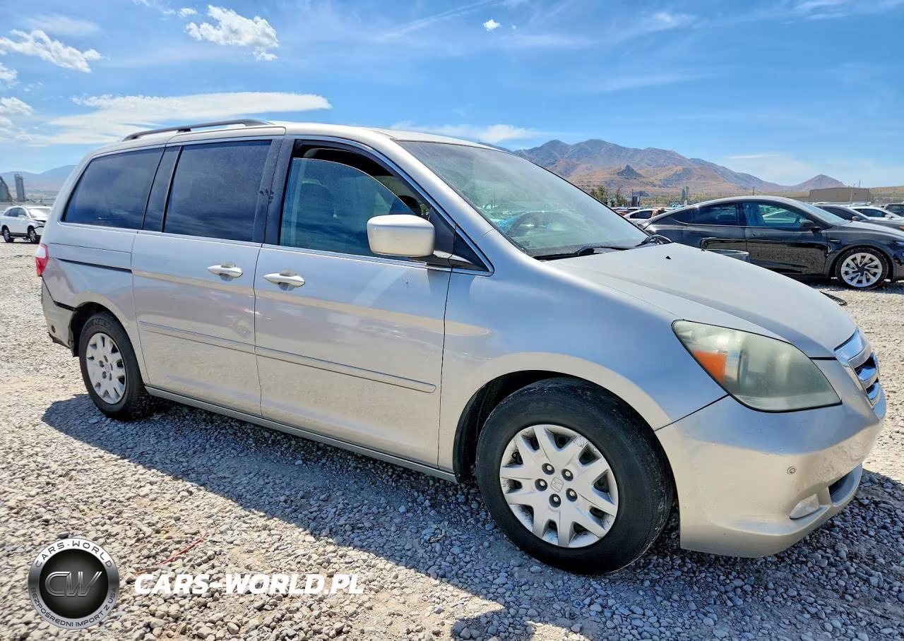 2007 Honda Odyssey Touring VIN:5FNRL38847B069568 - 4
