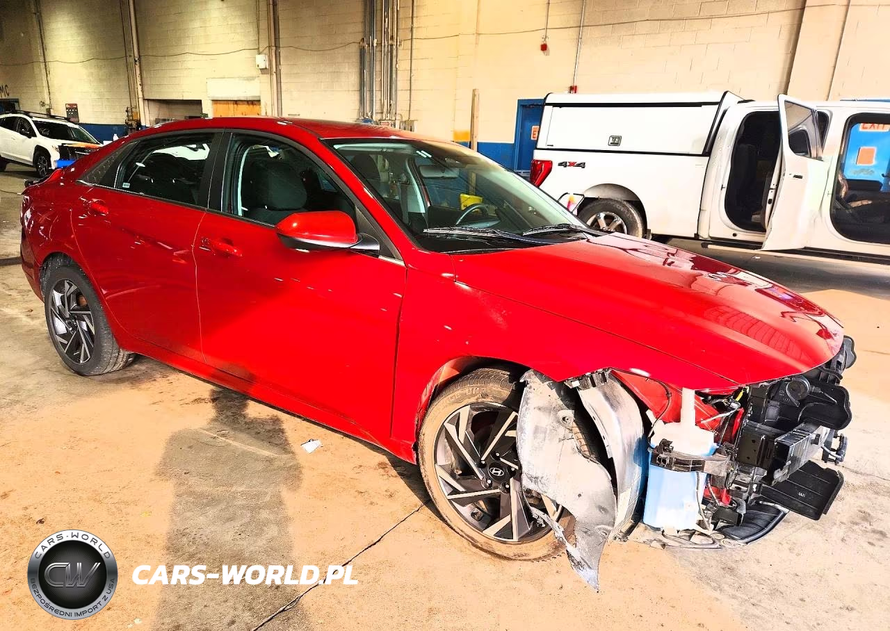 2025 Hyundai Elantra Sel VIN:KMHLS4DG0SU972422 - 4