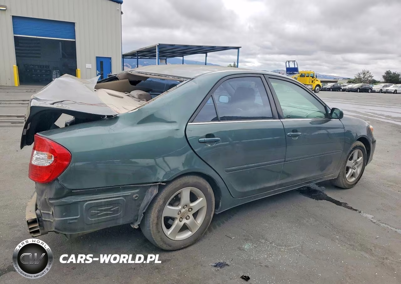 2002 Toyota Camry Se VIN:JTDBE32K820065465 - 3