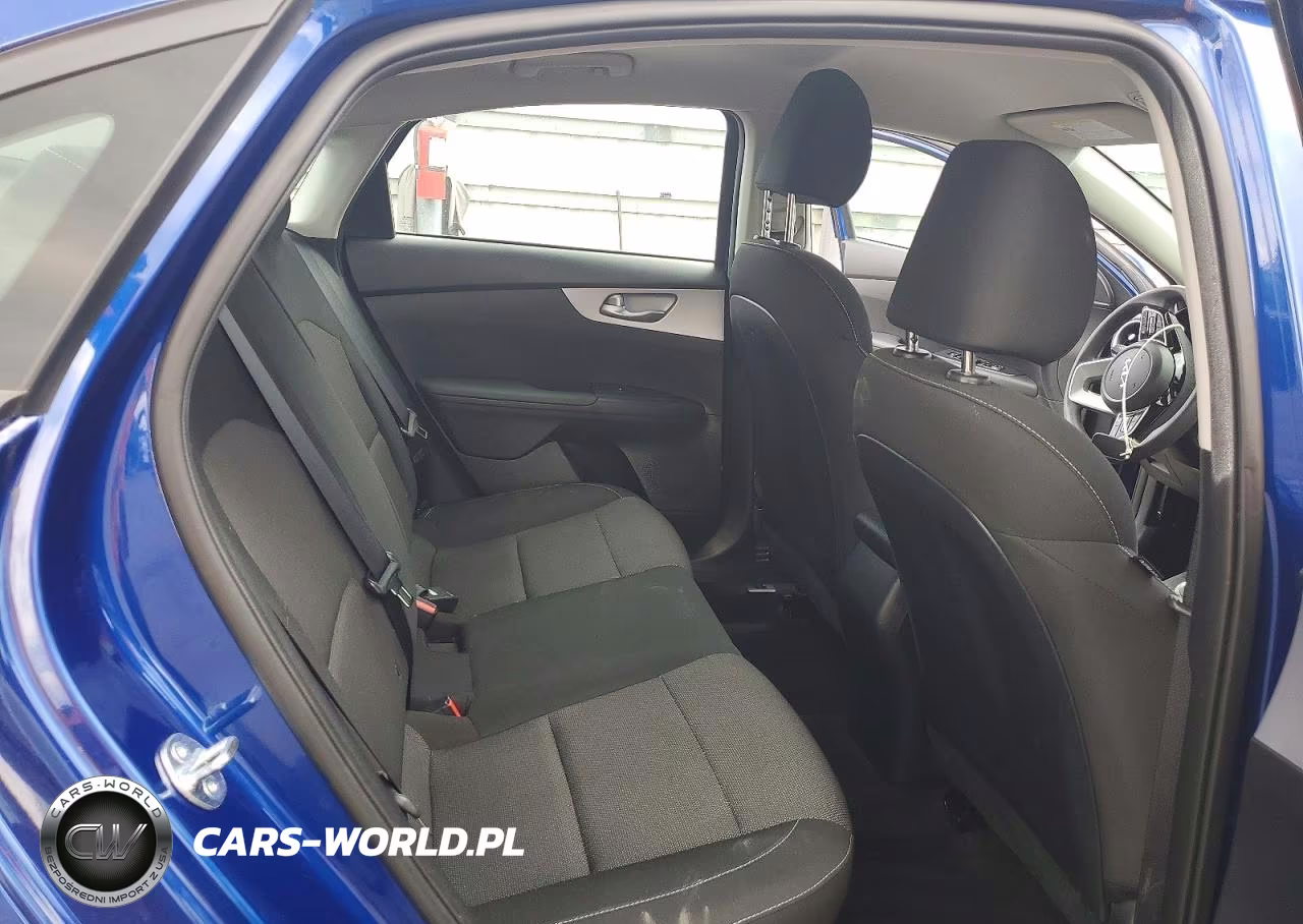 2024 Kia Forte Lxs VIN:3KPF24AD9RE805464 - 10
