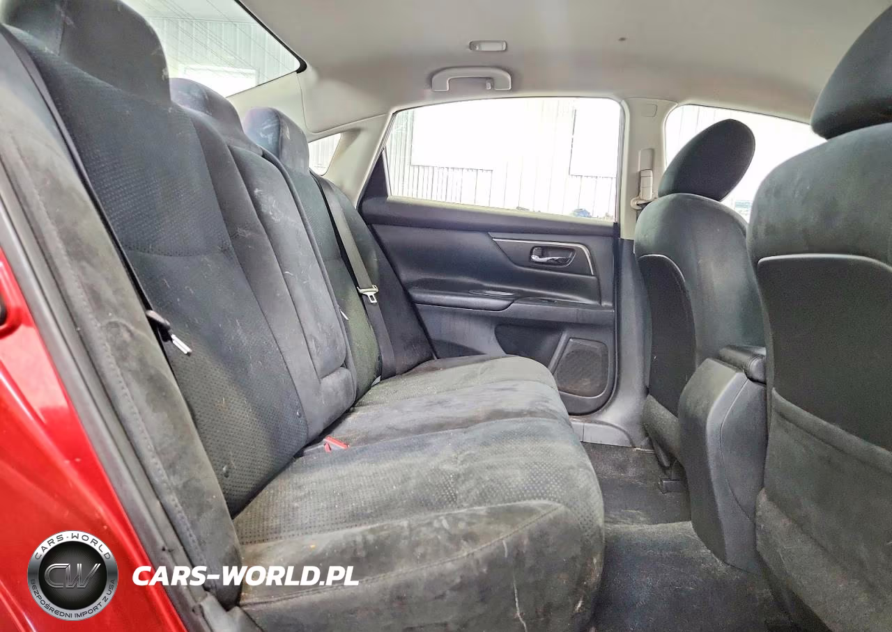 2015 Nissan Altima 2.5 VIN:1N4AL3AP6FC573104 - 10